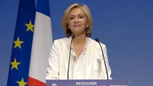 Cine este Valerie Pecresse: “două treimi Merkel, o treime Thatcher”, candidata conservatoare la președinția Franței care devine principala rivală a lui Emmanuel Macron la alegerile de anul viitor