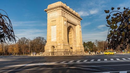 Arcul de Triumf, deschis vizitatorilor în fiecare weekend, în perioa da 10 iunie - 29 octombrie