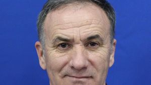 Încă un deputat PSD părăsește partidul condus de Liviu Dragnea și se înscrie în Pro România: ”PSD-ul de astăzi nu mai reprezintă interesele celor mulți, ci este un partid confiscat de un grup restrâns de oameni care îl folosesc pentru interesele lor personale”