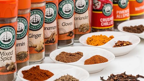 Care este cel mai sănătos condiment? Nutriționiștii împărtășesc alegerea lor numărul 1 și pe cele de evitat