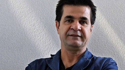 Cineastul şi opozantul iranian Jafar Panahi a fost arestat și trebuie să execute o pedeapsă de şase ani de închisoare