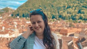 VIDEO Cum și-a transformat Miruna pasiunea într-un mic business și a deschis câteva magazine online în America