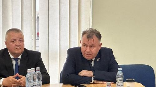 „Pe unde merge toate femeile oftează” - prefectul Daniel Onofrei, despre Nelu Tătaru, candidatul PNL la Consiliul Județean Vaslui / Despre rivalul din PSD: „Nu ai vrea să vezi poza aia noaptea”