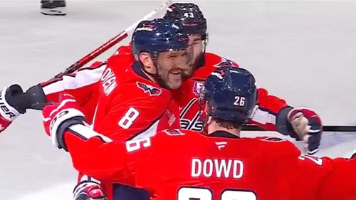 VIDEO Legendarul Wayne Gretzky, detronat - Rusul Alex Ovechkin, cel mai bun marcator din istoria NHL