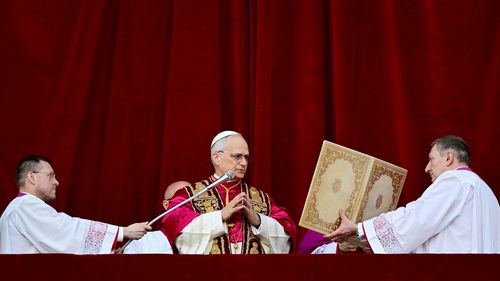 Începe pontificatul lui Leon al XIV-lea. Mii de credincioşi aşteptaţi la slujba de duminică, din Piaţa Sfântul Petru. JD Vance, Volodimir Zelenski şi Ursula von der Leyen vor fi prezenţi