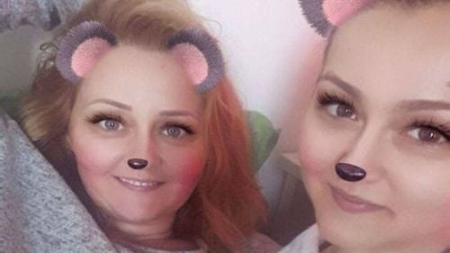 Cine este fiica Elenei Lasconi, care a desființat-o de la Paris / Crescută de bunici, carieră în gaming, socialistă declarată