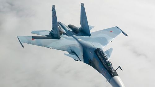 Rusia și-a doborât propriul avion de vânătoare deasupra Crimeei în timpul unui atac cu drone, afirmă Ucraina