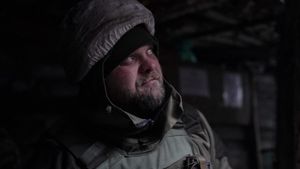 VIDEO Președintele SUA le-a cerut congresmanilor să ovaționeze în picioare ”poporul ucrainean care nu se teme de nimic”
