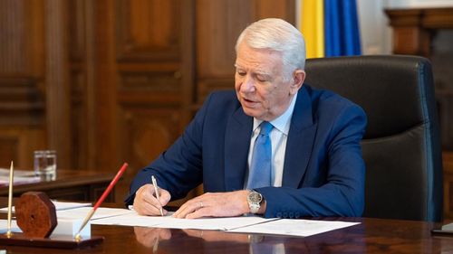 Meleșcanu, la ieșirea de la DNA: Am fost audiat ca martor într-un dosar despre care nu pot să vă spun prea multe