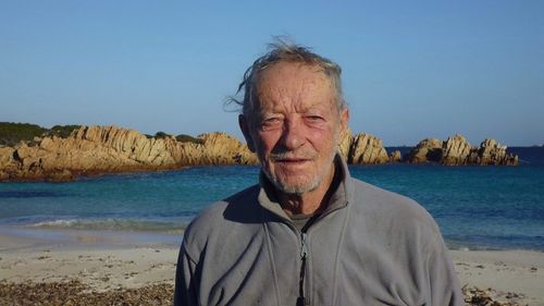 Robinson Crusoe al Italiei s-a reintegrat în societate după 33 de ani în care a stat singur pe o insulă / ”Sunt dovada vie că o a doua viață este posibilă. Puteți începe mereu din nou, chiar dacă aveți peste 80 de ani”
