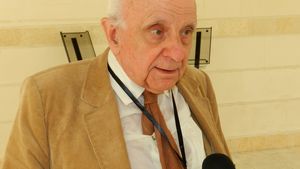 O bursă de 5000 de euro va fi acordată pentru istorici în memoria academicianului Șerban Papacostea/ O altă bursă, pentru medici, poartă numele academicianului Nicolae Cajal/ Care sunt condițiile de aplicare