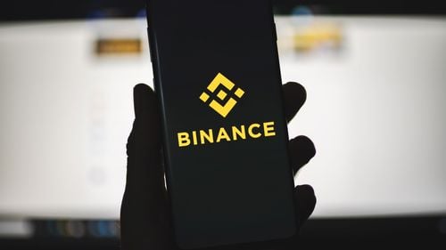 Donald Trump l-a grațiat pe fondatorul gigantului cripto Binance, Changpeng Zhao, condamnat penal, a anunțat Casa Albă
