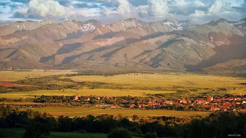 Asociaţia de Dezvoltare Intercomunitară Ţara Făgăraşului a alocat 30.000 de euro pentru construcţia unui brand local