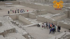 O echipă de arheologi din Peru a dezgropat o mumie veche de 1.000 de ani pe un sit localizat într-un cartier rezidenţial din capitala Lima