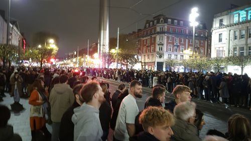 Mii de oameni au fost păcăliți să se adune joi seara în centrul orașului irlandez Dublin pentru o paradă de Halloween inexistentă