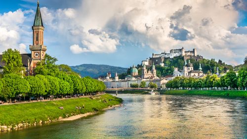 Se redeschid rutele feroviare clasice prin Alpi/ Calea ferată Tauern se redeschide pe 14 iulie, ceea ce influențează mai multe rute și destinații