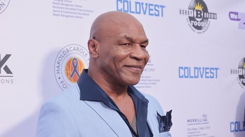Meci demonstrativ de gală în box: Legendarii Floyd Mayweather Jr. şi Mike Tyson se vor duela în 2026
