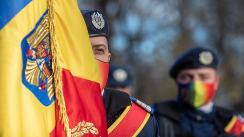 Ceremonii militare, în ţară şi străinătate, dedicate Zilei Veteranilor de Război / Se vor oferi pachete-cadou celor 1.748 veterani de război şi celor 43 de văduve de război din România și Republica Moldova