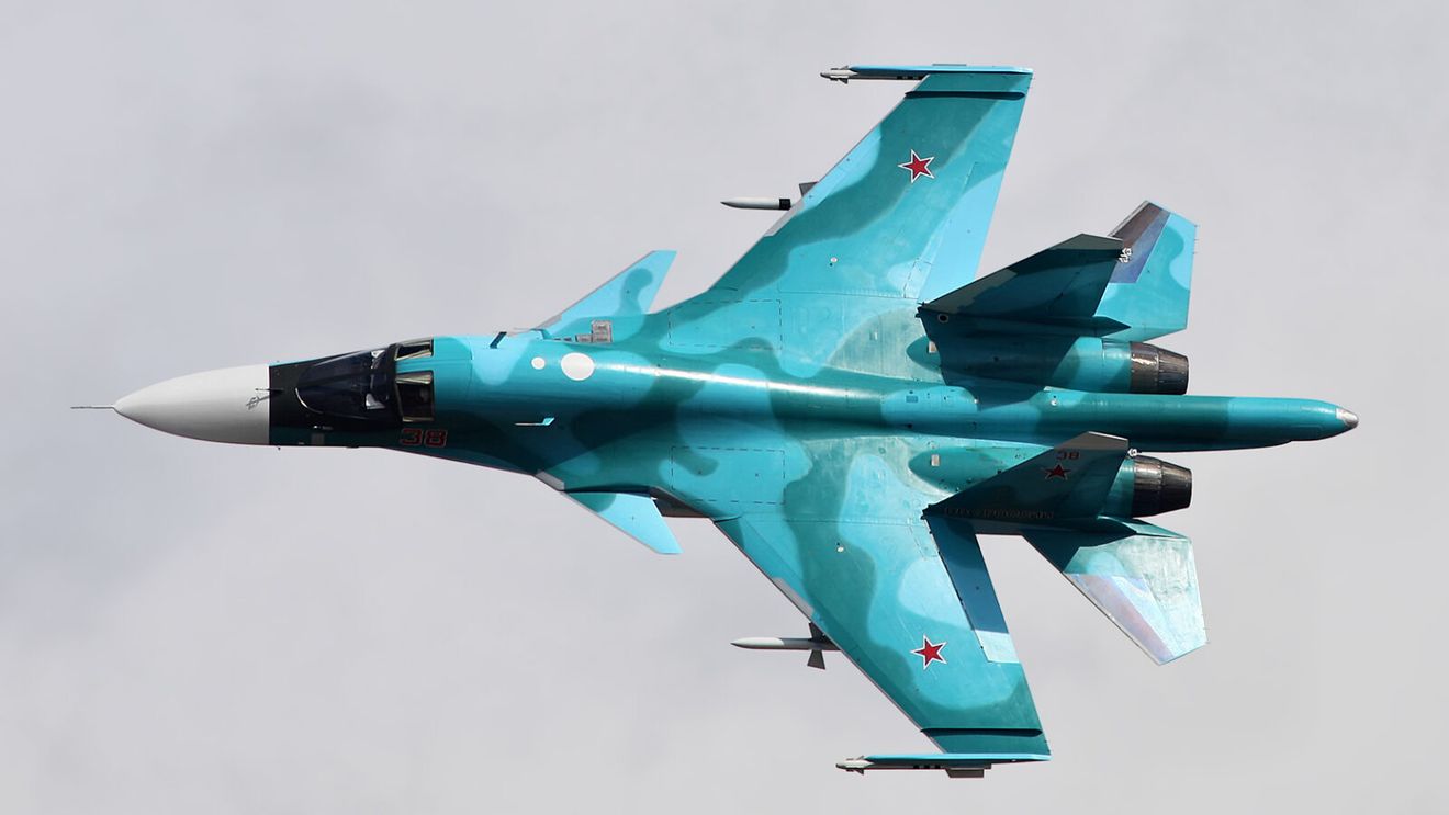Un avion de vânătoare rusesc Su-34 s-a prăbușit în Caucaz / Membrii echipajului au murit