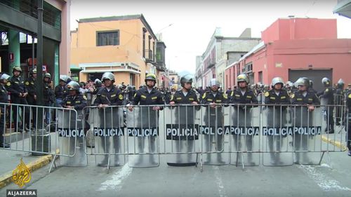 Mișcarea de protest din Peru se agravează, fostul președinte este menținut în închisoare / 7 morți în sudul țării