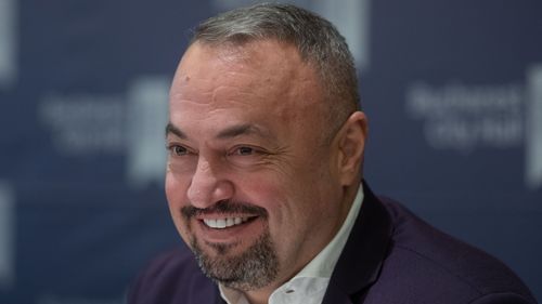 Buletin de București: Salariul directorului STB s-a mărit de 4 ori în mai puțin de doi ani / A ajuns la 12.000 de euro pe lună / Recent, și-a renovat biroul cu 153.000 de euro