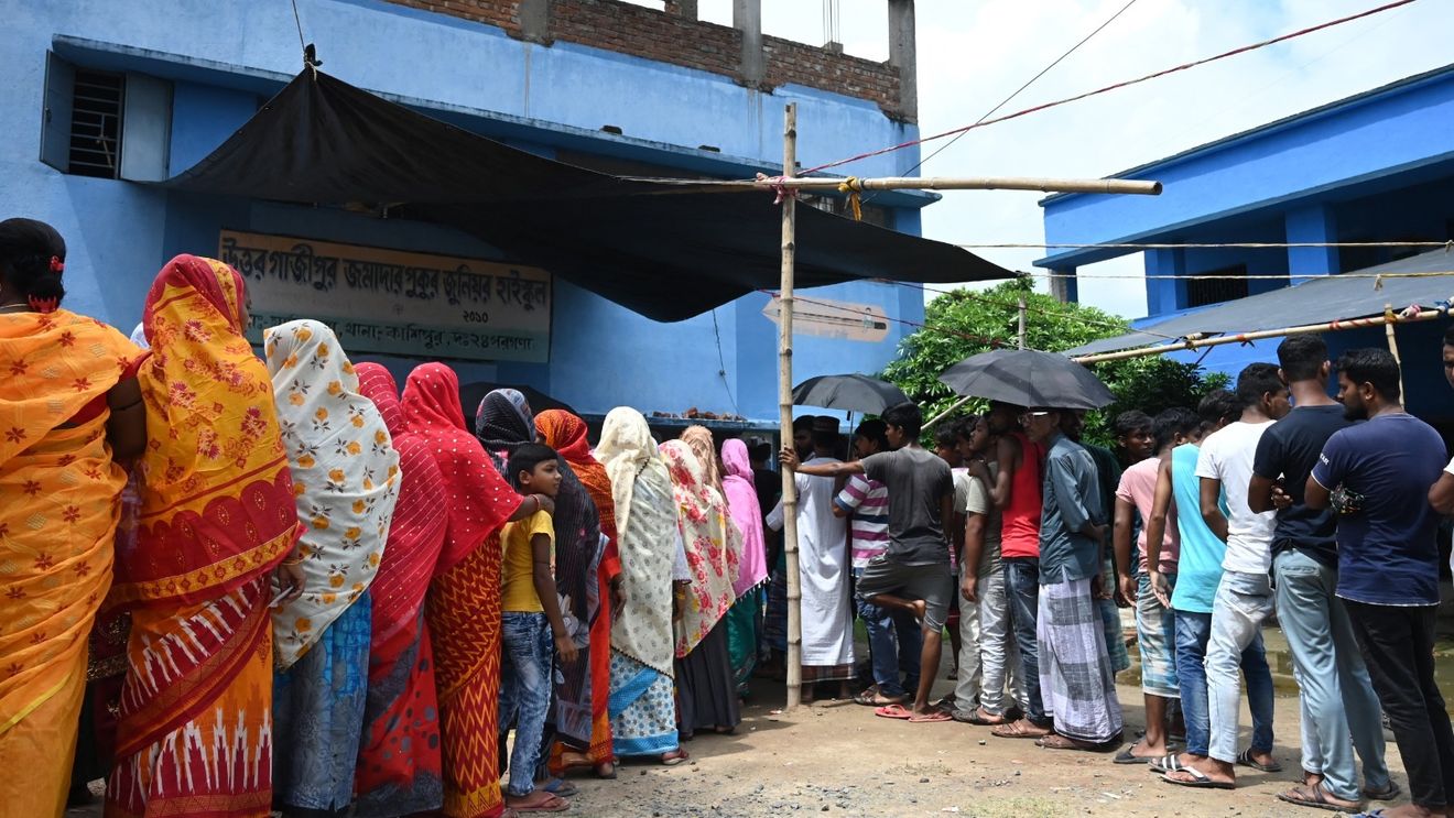 Astăzi încep  alegerile din India, cele mai ample din lume. Votul se încheie la 1 iunie / Participă aproape un miliard de alegători