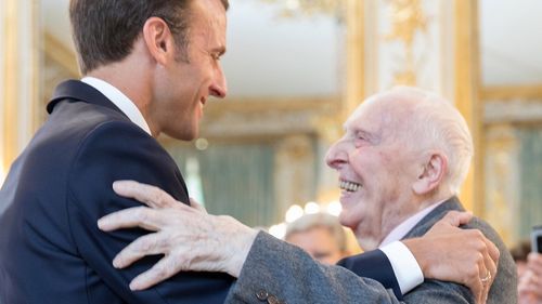 VIDEO ARHIVĂ Unul dintre ultimii eroi ai Rezistenței franceze a murit la 100 de ani. Daniel Cordier, simbol al luptei anti-naziste