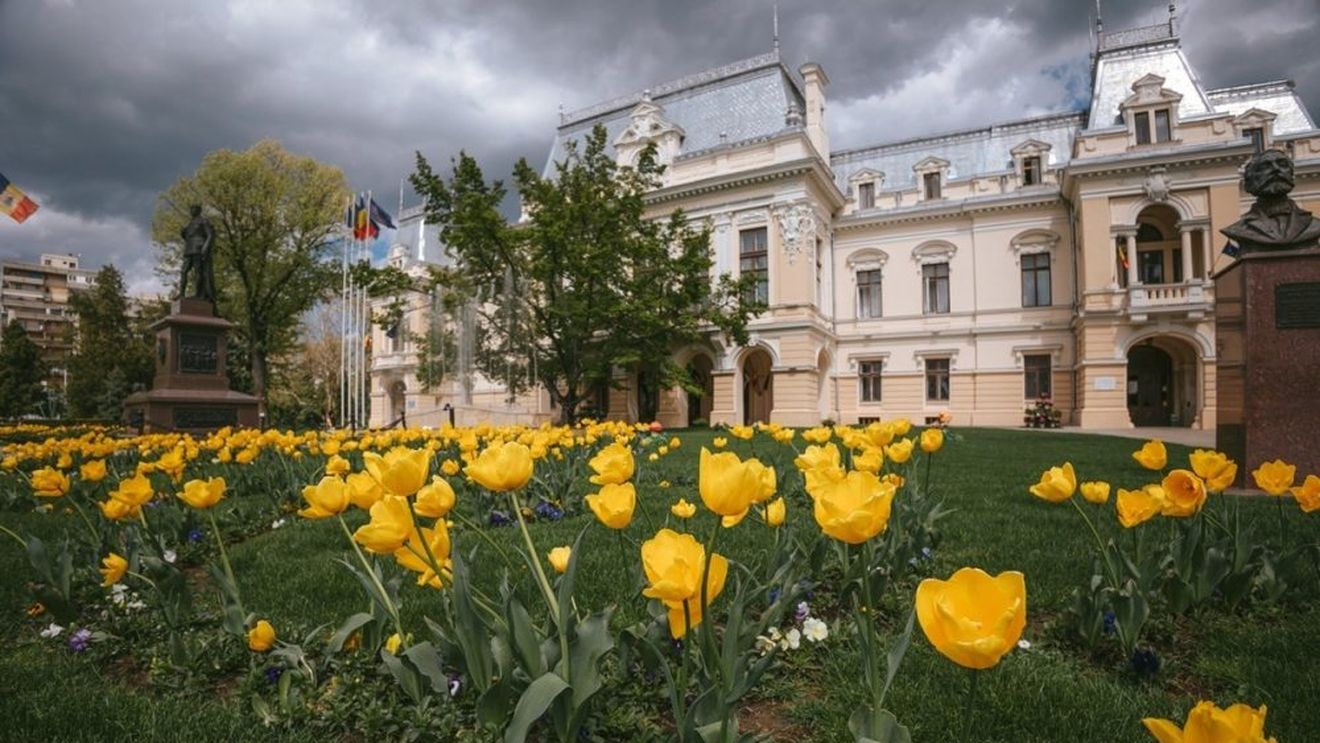 Mihai Chirica, urmărit penal pentru abuz în serviciu în dosarul pensionarilor din Primăria Iași / Circa 31 de funcționari din Primărie ar fi cumulat timp de mai mulți ani salariile cu pensia / Prejudiciul este estimat la aproximativ 8 milioane de lei