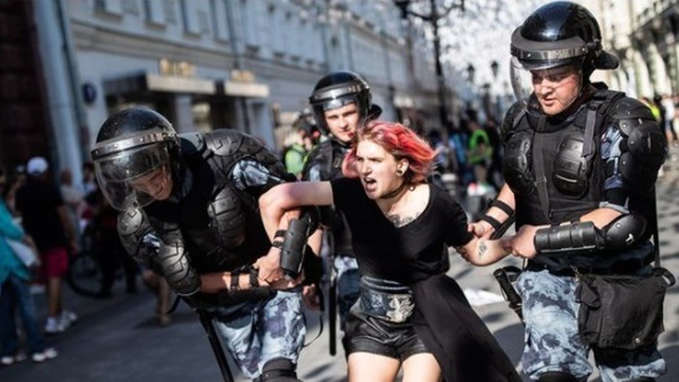 Rusia a blocat site-ul unei organizații de monitorizare a drepturilor omului care urmărește persecuțiile politice, pe fondul campaniei autorităților de represiune fără precedent împotriva disidenței