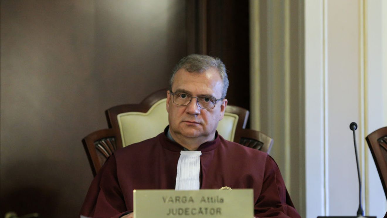 Judecătorul Varga Attila de la Curtea Constituțională, transportat de urgență la spital  - surse