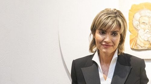 EXCLUSIV Cum a ajuns în guvernele Ponta și Dăncilă clădirea plătită cu ”nesimțire mare” de Eximbank la o firmă-intermediar / Pagubă de 60.000 de euro lunar / Ce dosar penal a avut patroana firmei, Monica Maria Dăscălița Peterson, și cum a ajuns să primească Crucea Patriarhală