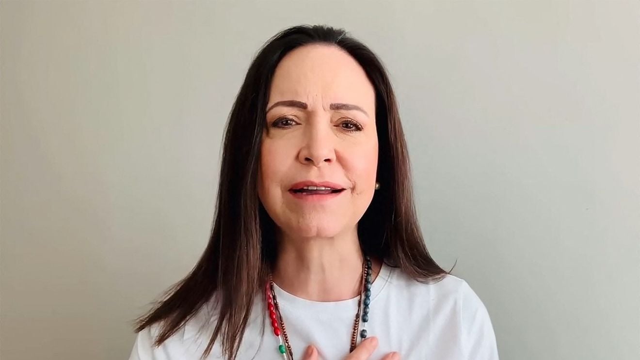 María Corina Machado, distinsă cu Nobelul pentru Pace pe 2025, considerată fugară dacă părăseşte Venezuela pentru a ridica premiul