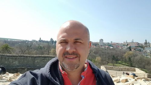 Deputatul USR Emanuel Ungureanu vrea să depună plângere penală privind cazul femeii arse pe masa de operație