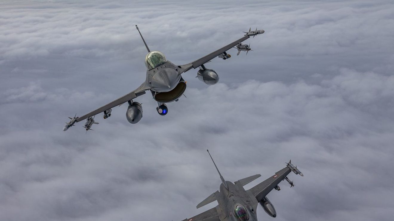 Statele Unite aprobă vânzarea a opt avioane F-16 către Bulgaria / Prețul: 1,67 miliarde de dolari
