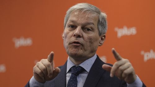 Cioloş: Nu plec din partid. Colegii mai bine să se gândească la măsurile de reformă decât să răspândească ştiri ”complet false”