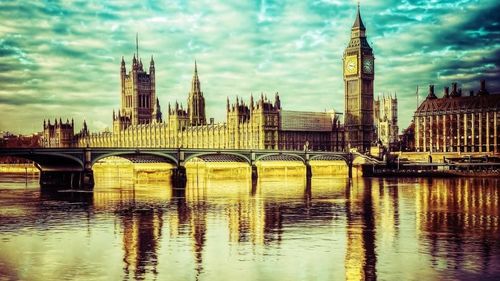 Diplomații ruși au accesat zona privată a parlamentului britanic în urma unei breșe de securitate