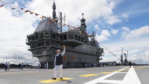 Premierul Narendra Modi introduce în serviciu primul portavion conceput şi fabricat în India: „Vikrant este enorm, masiv şi amplu. Nu este doar o navă de război. Este un oraș plutitor”