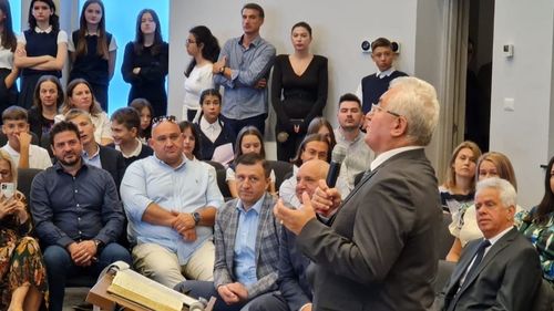 Primarul Sucevei a participat la deschiderea anului școlar la 17 unități de învățământ / Am făcut apel la colaborarea tuturor factorilor implicați în educarea copiilor: Școală – Familie – Biserică - Autoritatea publică locală