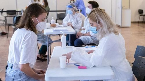 Primul maraton de vaccinare dedicat tinerilor, organizat de Universitatea Ovidius din Constanța