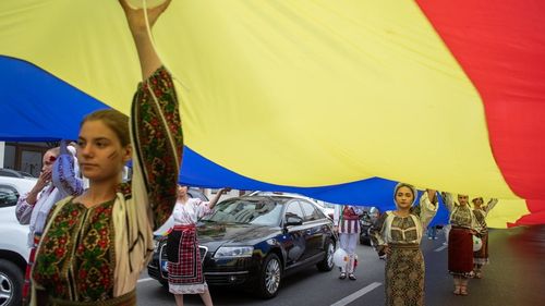 Palatul Victoria va fi iluminat, duminică seara, de la ora 21:00, în culorile drapelului naţional