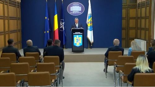 Lucian Bode, la predarea ștafetei MAI, într-o sală cu 9 oameni: ”Câteva repere din activitatea mea: Mai multă securitate, mai multă siguranță, servicii publice de calitate pentru cetățeni”
