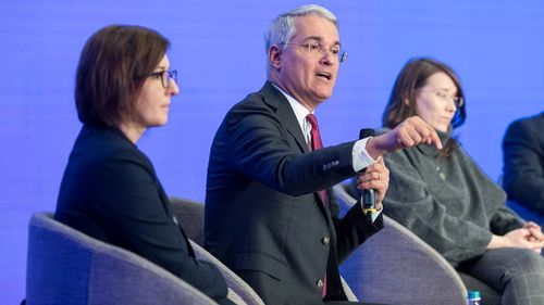 Dragoș Pîslaru, despre respingerea propunerii RePowerEU: Cer public Guvernului să își ceară scuze pentru faptul că insistă că a fost vorba “decât” de o cerere de clarificări / Propunerea Guvernului de alocare a fost considerată în cea mai mare parte (90%) inacceptabilă de către Comisia Europeană