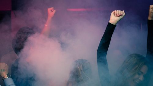 Peste 250 de tineri au participat la un festival de muzică electronică în cadrul unui program-pilot digital