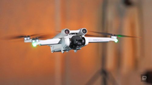 EXCLUSIV Instituții de forță din România, inclusiv Ministerul Apărării, utilizează drone chinezești DJI pe care Pentagonul le-a interzis deoarece ar constitui potențiale amenințări la securitatea națională a SUA. Ce spun CSAT, MApN, SRI și IGSU