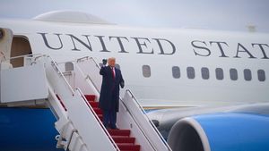 Își va recunoaște Trump înfrângerea electorală? Experți în drept constituțional explică refuzul președintelui