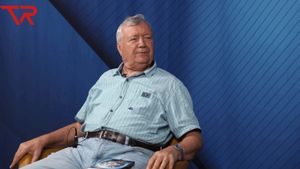 VIDEO EXCLUSIV Alexandru Mironov: Ce face Trump se întâmplă pentru prima dată în istorie. Și totul se învârte în jurul AI