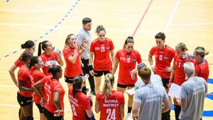 Gloria Bistrița, victorie în turul optimilor Ligii Campionilor la handbal feminin cu Ikast (35-34)