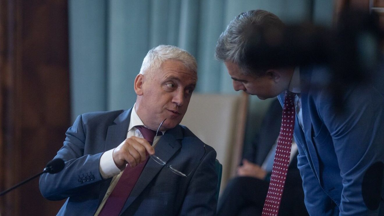 PSD se pregătește să saboteze eventualele alegeri anticipate. Vârf de lance pare a fi președintele Autorității Electorale Permanente, Adrian Țuțuianu