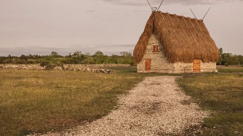 FOTO | Șase ferme europene unde mâncarea locală e vedeta/ Mici locații rurale sau conace spectaculoase își întâmpină oaspeții cu preparate create din ingrediente locale, adesea cultivate chiar pe proprietate