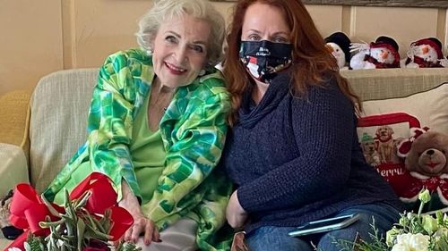 VIDEO Cu câteva zile înainte să moară, actrița Betty White le-a transmis fanilor un mesaj: Voiam doar să vă mulţumesc tuturor pentru dragostea şi susţinerea voastră de-a lungul anilor